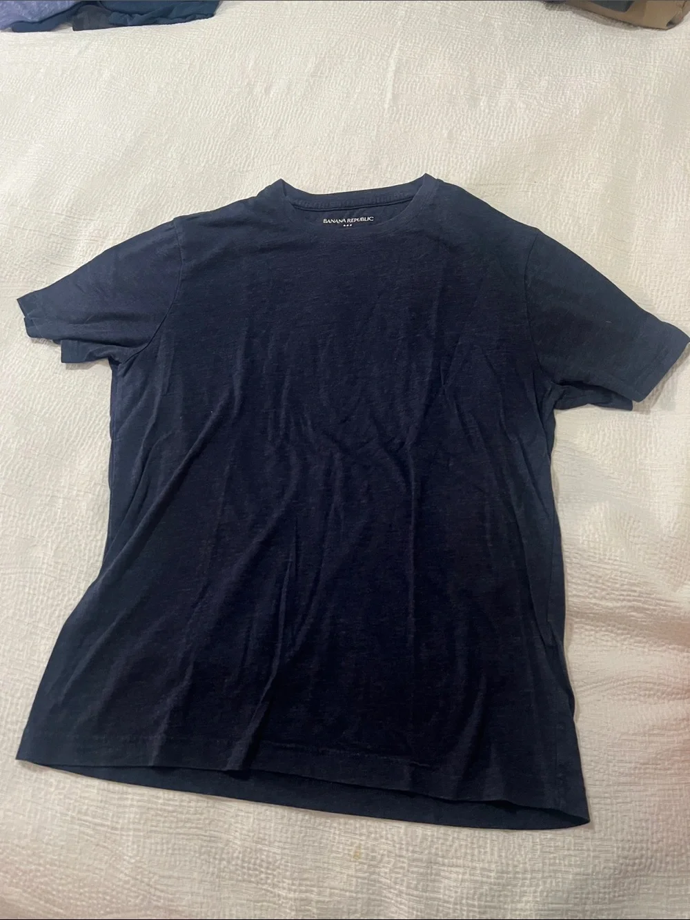 Banana Republic Men's Dark Navy Crew Neck Tee